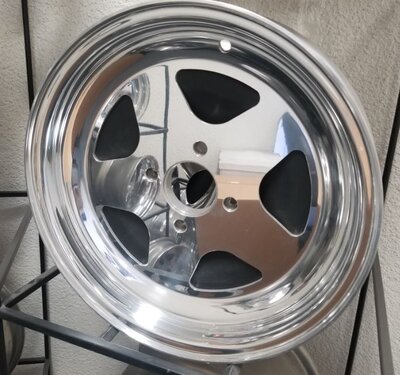 Bogart Wheels Fly.JPG