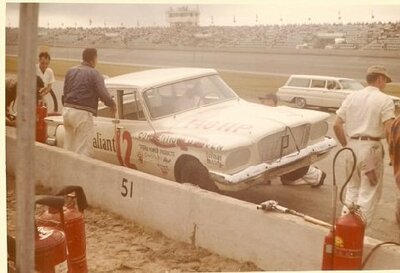 Daytona Pits Tire Change.jpg